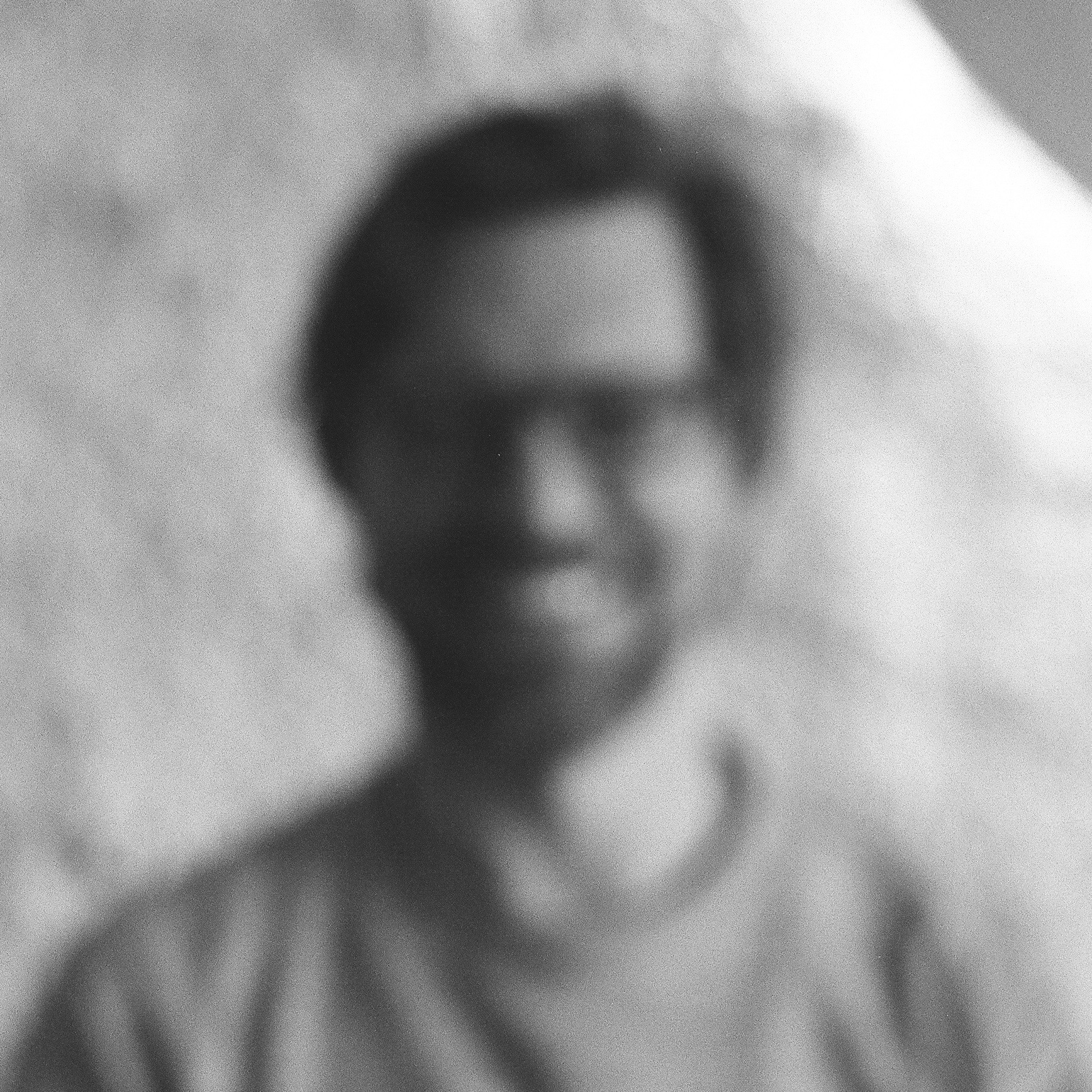 blurred bw photo of Florian Szeywerth taken by Satoko Szeywerth
